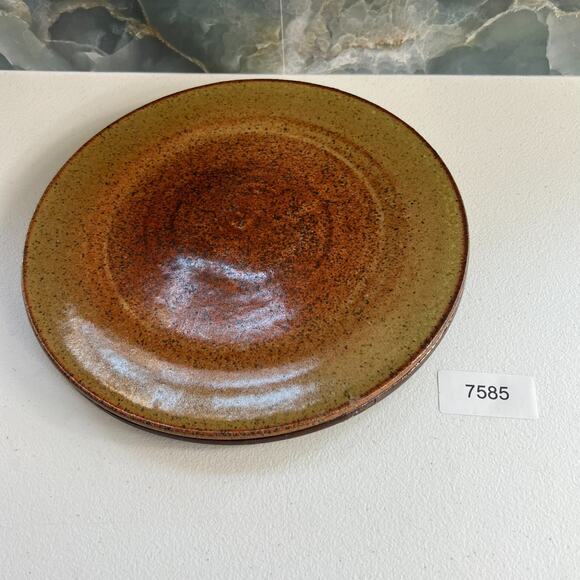 Studio Art Pottery Plates Set of 2 Brown Glossy Finish 10.5" Signed - Picture 10 of 10